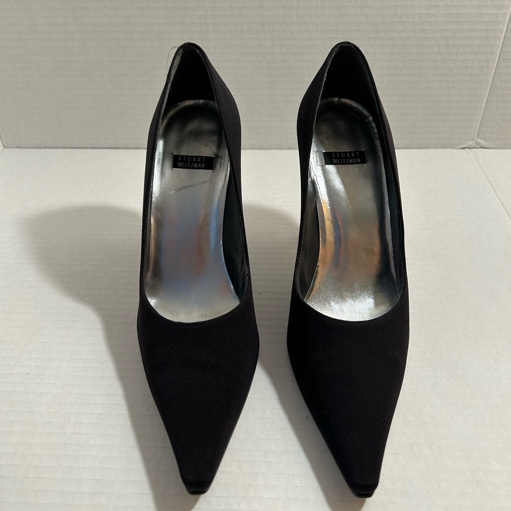 Like New Stuart Weitzman Black Linen 4 inch heel Size 8